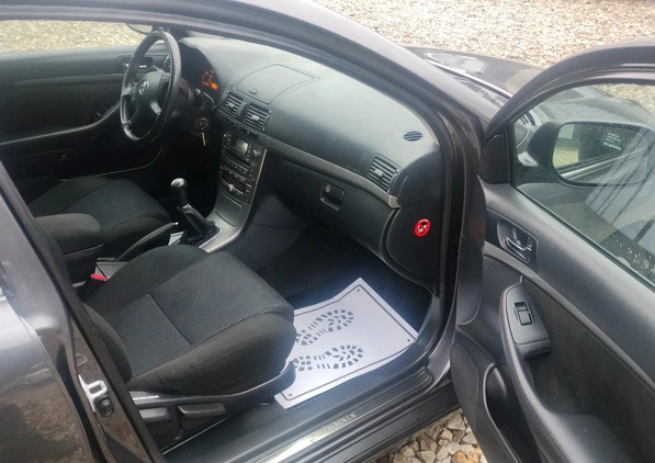 Toyota Avensis cena 16900 przebieg: 240000, rok produkcji 2008 z Radom małe 172
